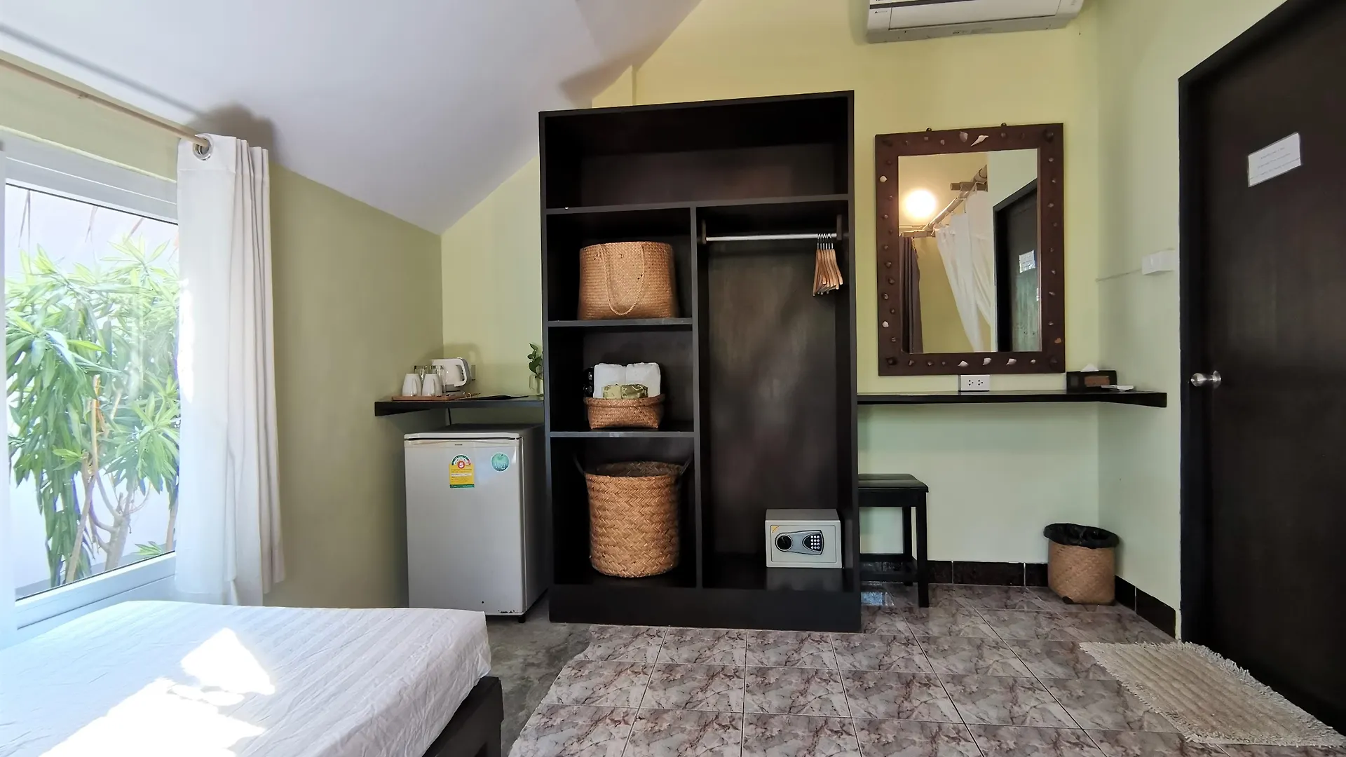 Bambie Boutique Home & Resort Ko Lanta Thailand
